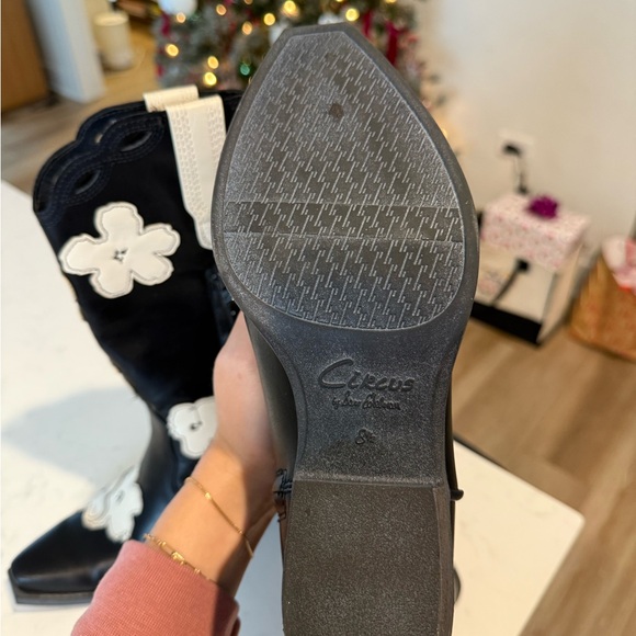 Circus by Sam Edelman Black and White Floral Heeled Boots - Picture 2 of 4